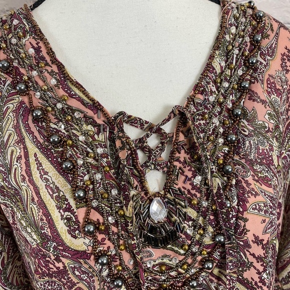 BKE Boutique Paisley Blouse size medium - Picture 3 of 12